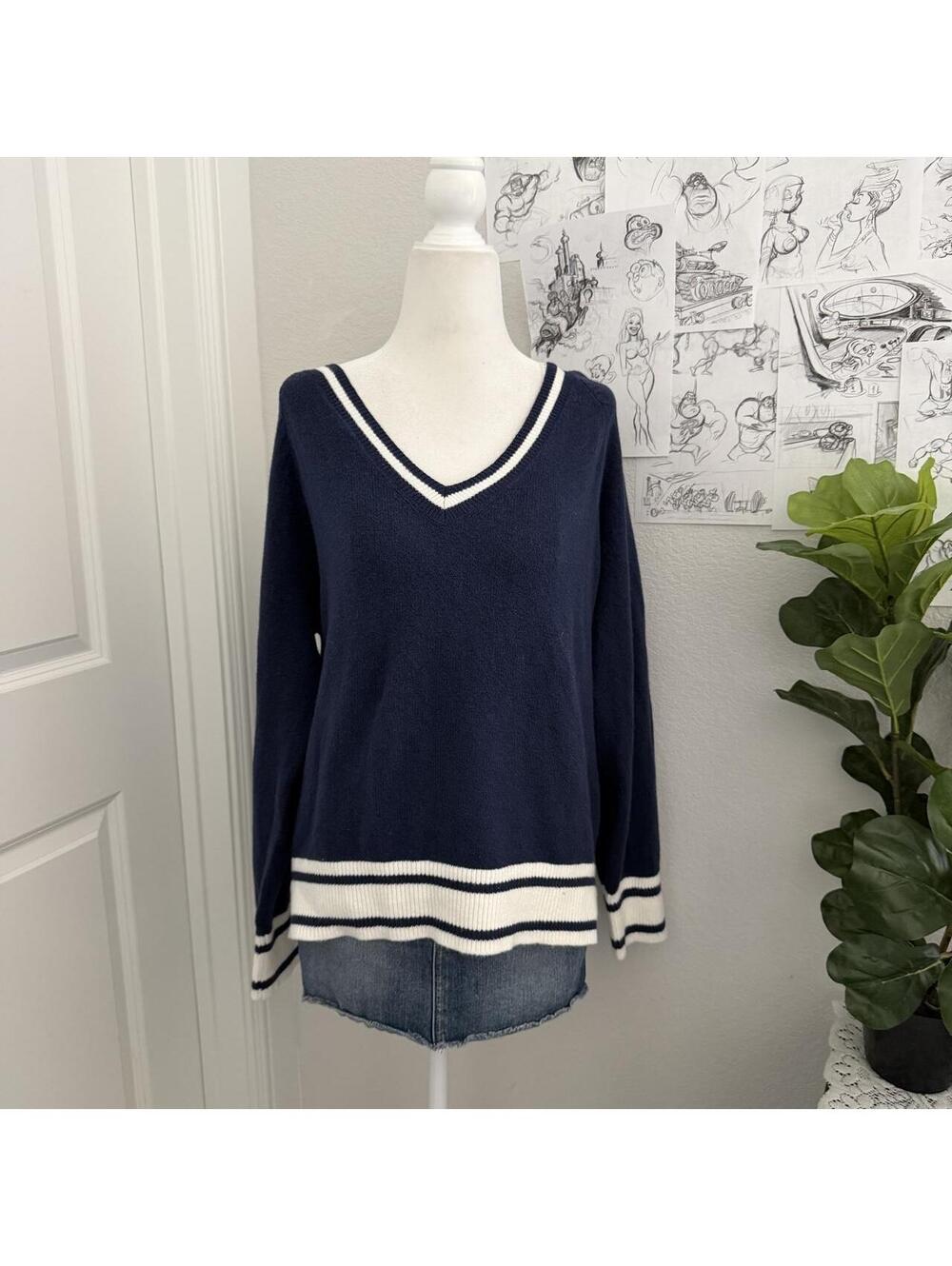 Old Navy navy blue preppy cotton sweater